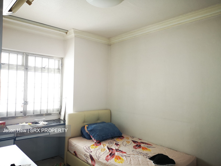 Rivervale Crescent thumbnail photo